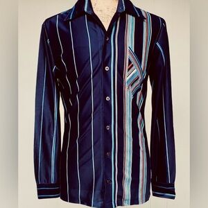 Countess Mara Vintage Long Sleeved Poly Geometric